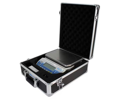Hard carrying case with lock-3002014371